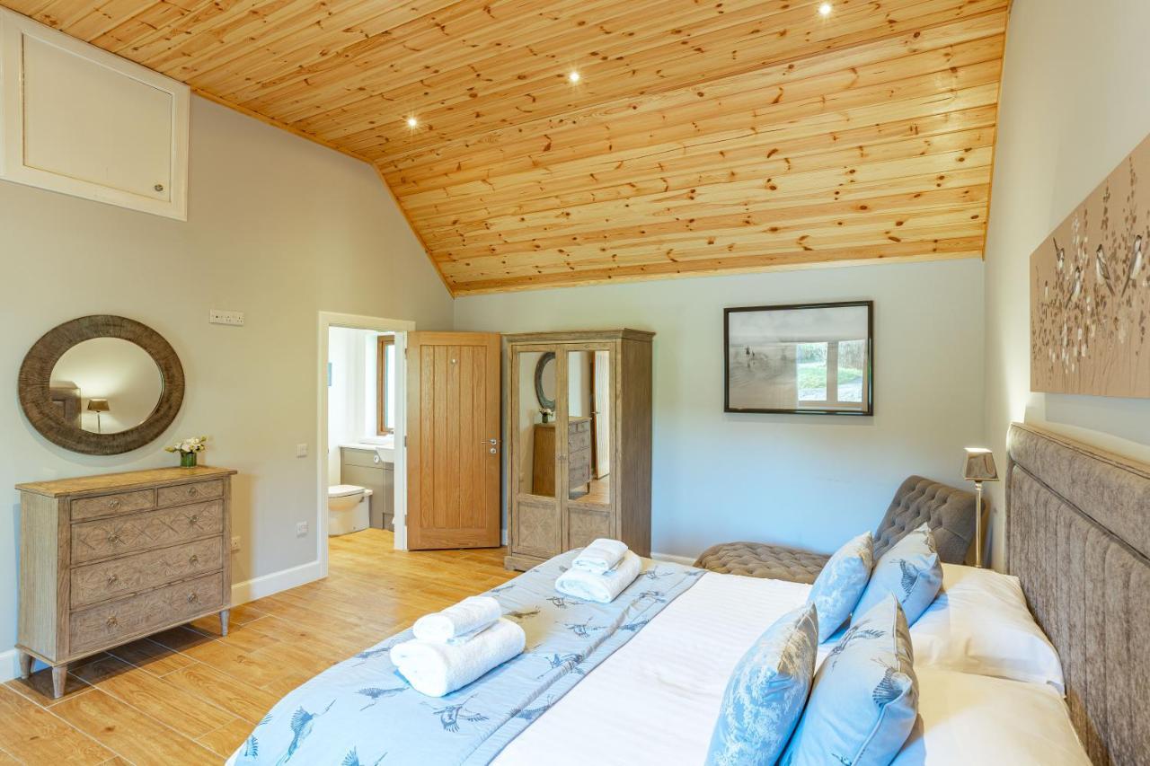 Osprey Lodge 1 With Hot Tub Newton Stewart Exterior photo