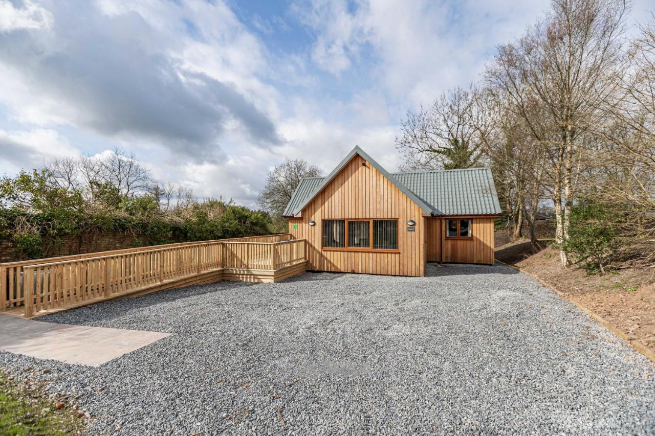Osprey Lodge 1 With Hot Tub Newton Stewart Exterior photo